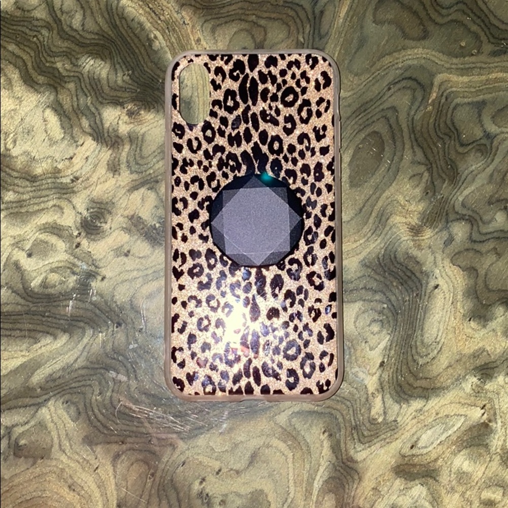 iPhone X/xs case with pop socket